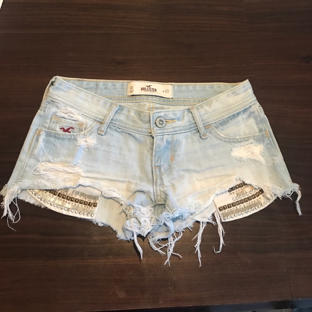 Hollister destroyed shorts w/sequins Sz00 or 23